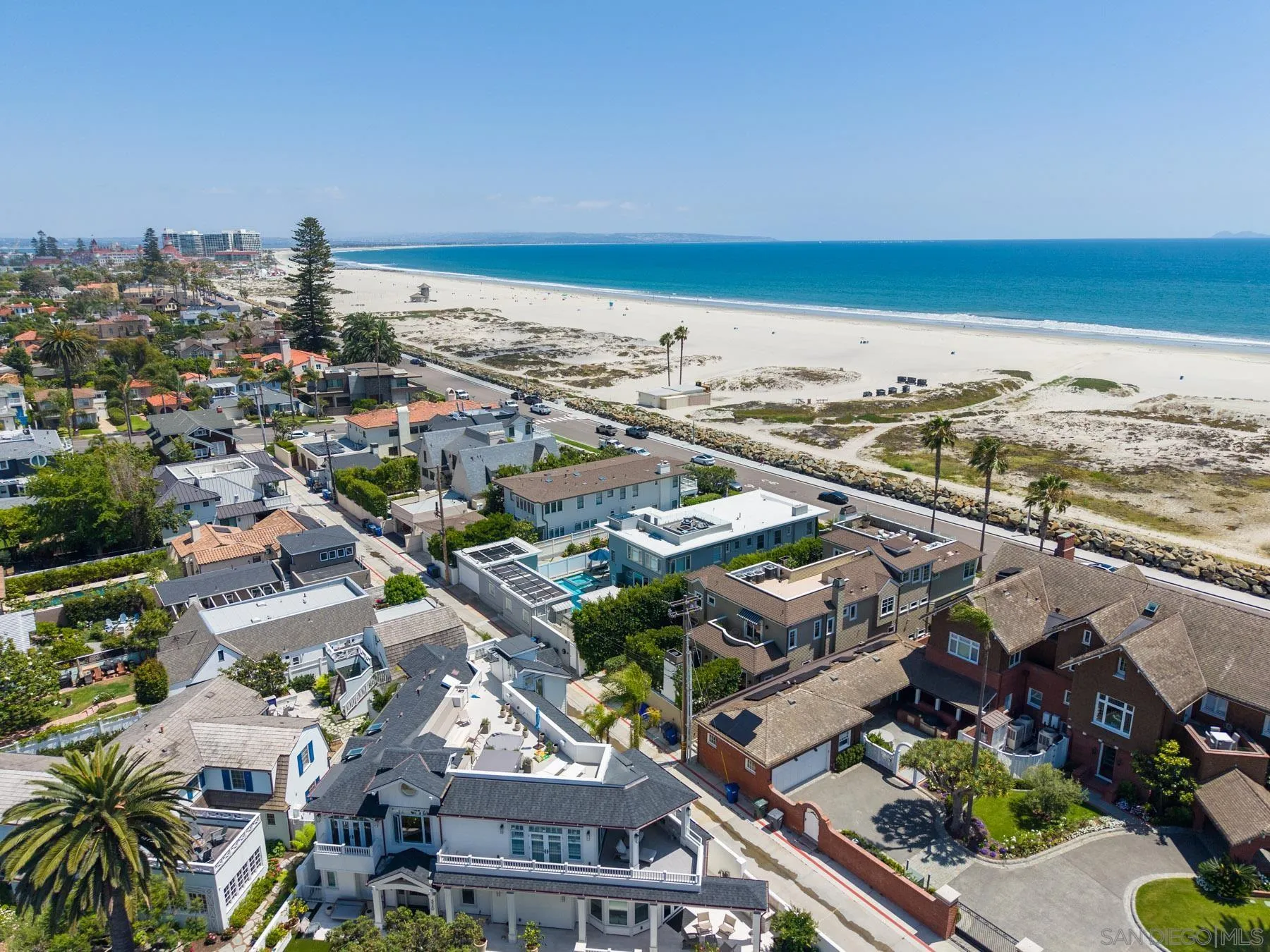 https://cdn.realtyfeed.com/cdn/127/260012401/ce331f7692247769e75676f9685a514b.webp