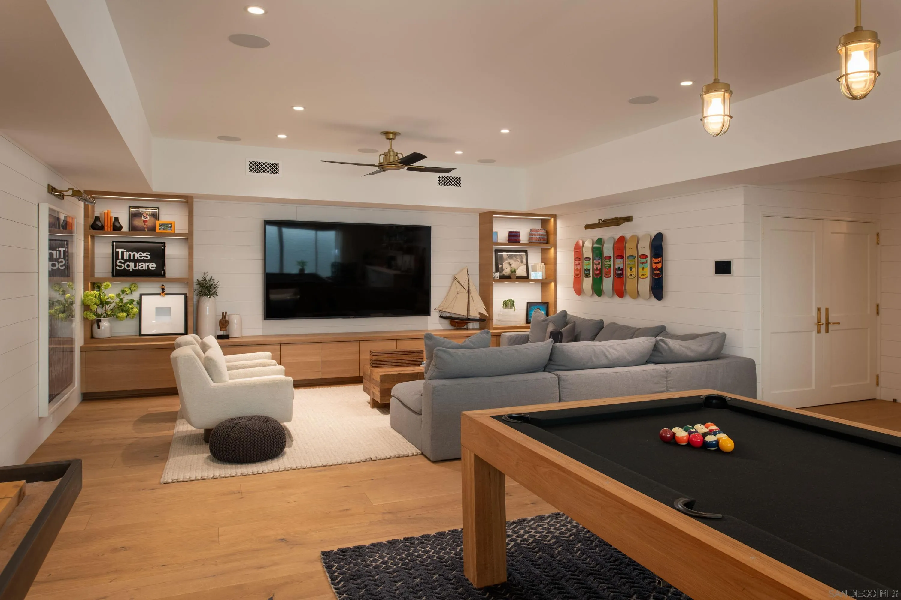 https://cdn.realtyfeed.com/cdn/127/260012401/f2d95298b3591f3361a812e1775c2e4e.webp