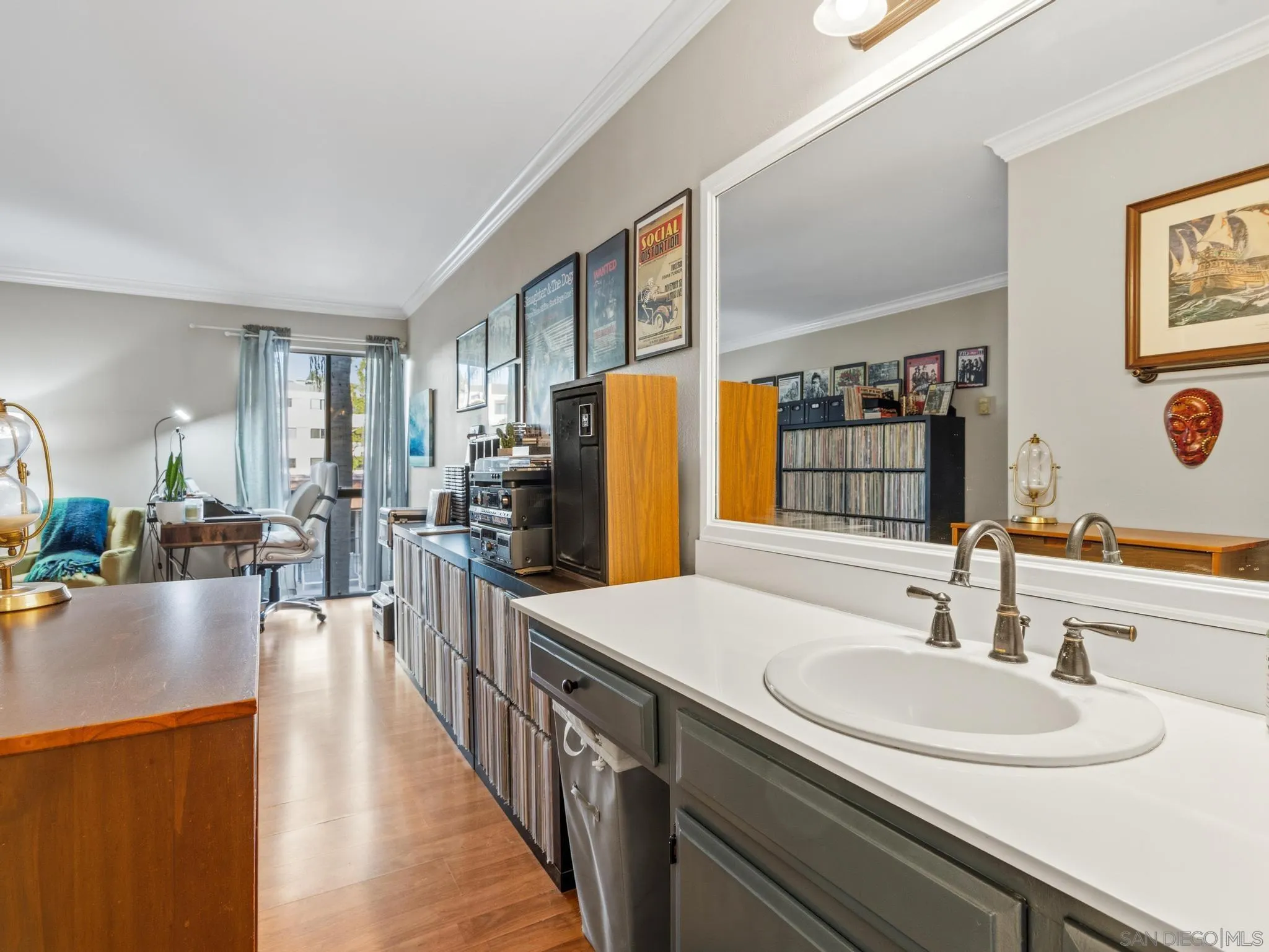https://cdn.realtyfeed.com/cdn/127/260012403/34ef1fe993876c6717545a79d78ad12e.webp