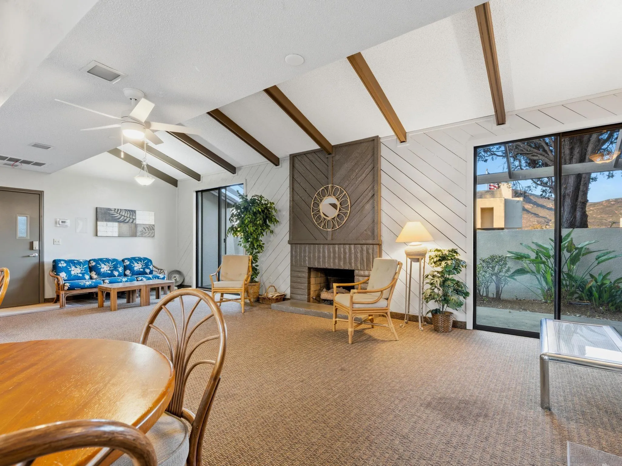 https://cdn.realtyfeed.com/cdn/127/260012403/5cfe6620f0563eb2307e13d58e82971c.webp