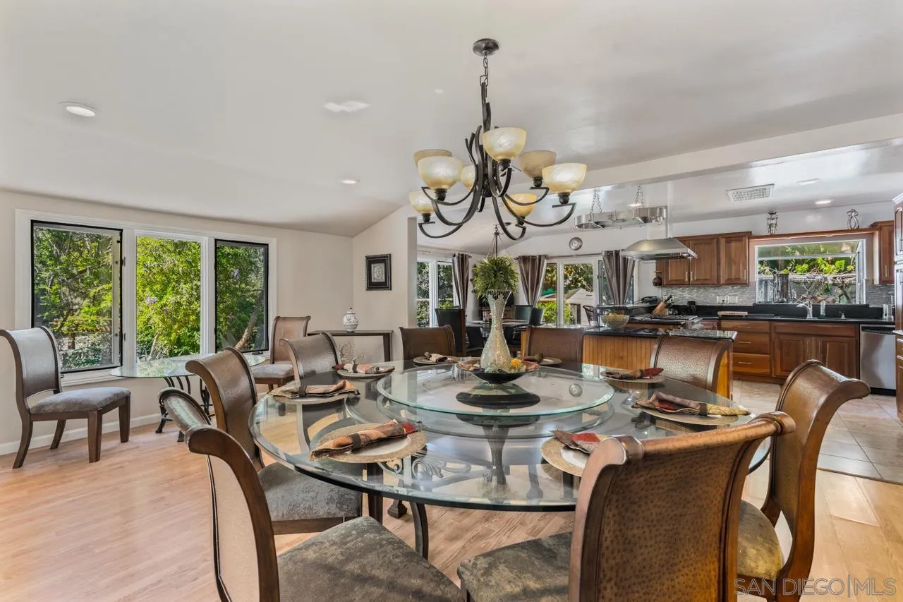 https://cdn.realtyfeed.com/cdn/127/260012406/15738117b5ce15be4a2fe1857c4f7055.webp