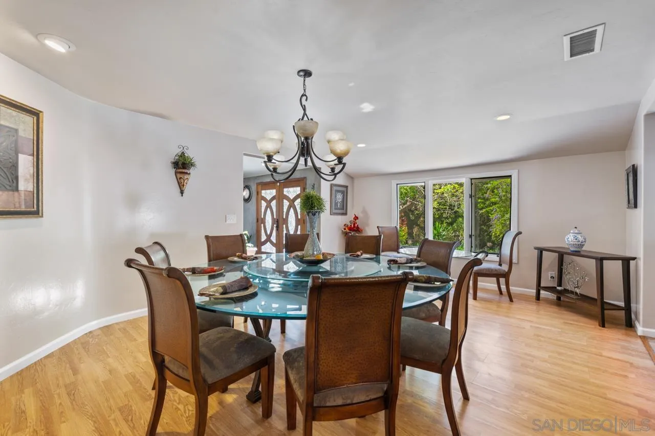https://cdn.realtyfeed.com/cdn/127/260012406/2f2ec3a5f8767abb06c9b6e2a20d5a6f.webp