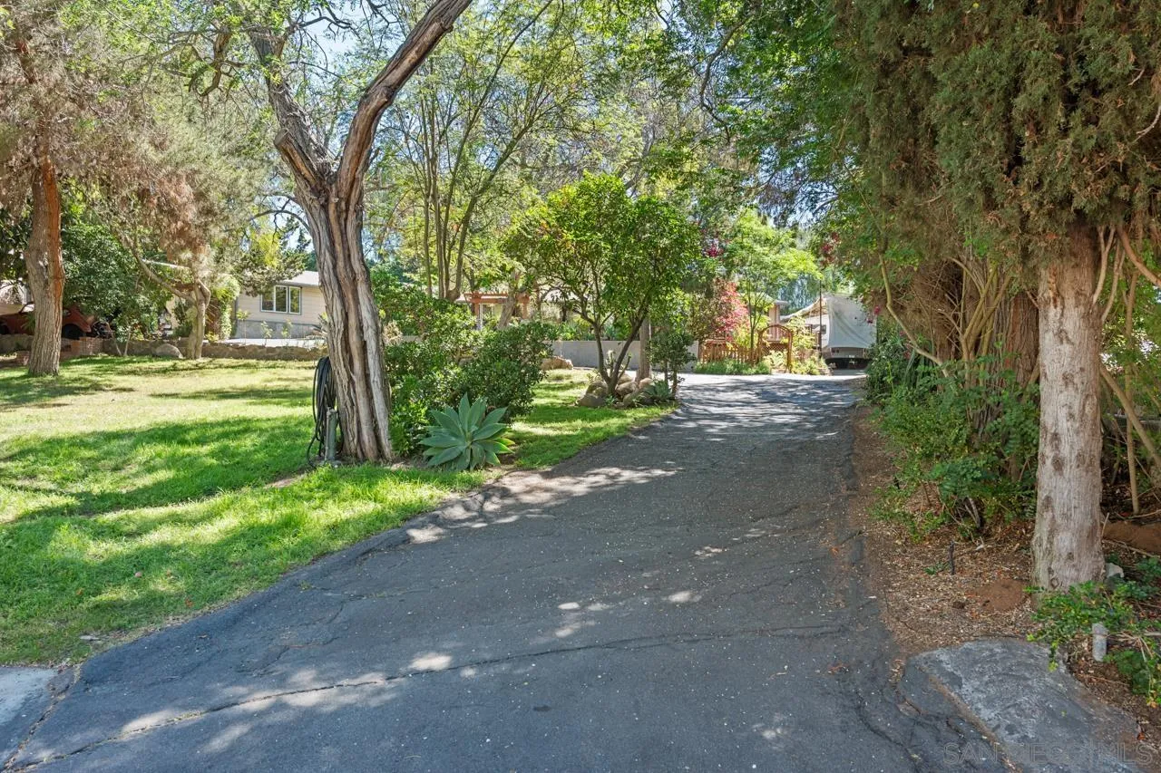 https://cdn.realtyfeed.com/cdn/127/260012406/3f978243d6fb1659603b49d09a474661.webp