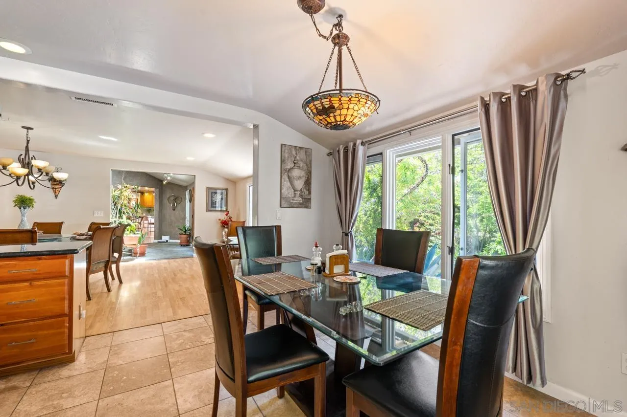 https://cdn.realtyfeed.com/cdn/127/260012406/4a8cc1ef2b74c51f8dbac08faf5b57de.webp