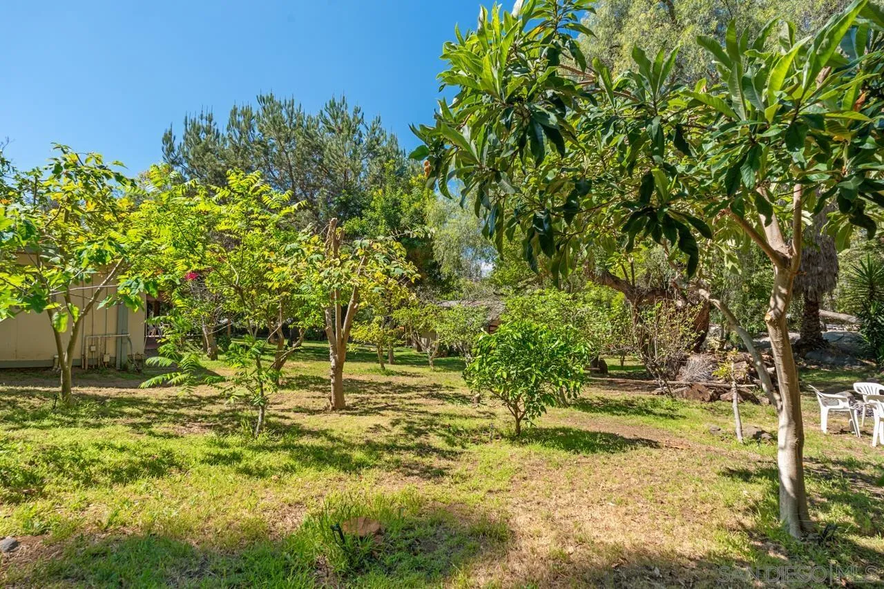 https://cdn.realtyfeed.com/cdn/127/260012406/7f2435d72c73a6f3eb5f06810800b645.webp