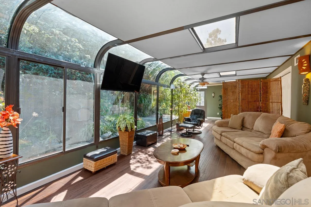 https://cdn.realtyfeed.com/cdn/127/260012406/8918fc701714c558d5de2945ec837a59.webp