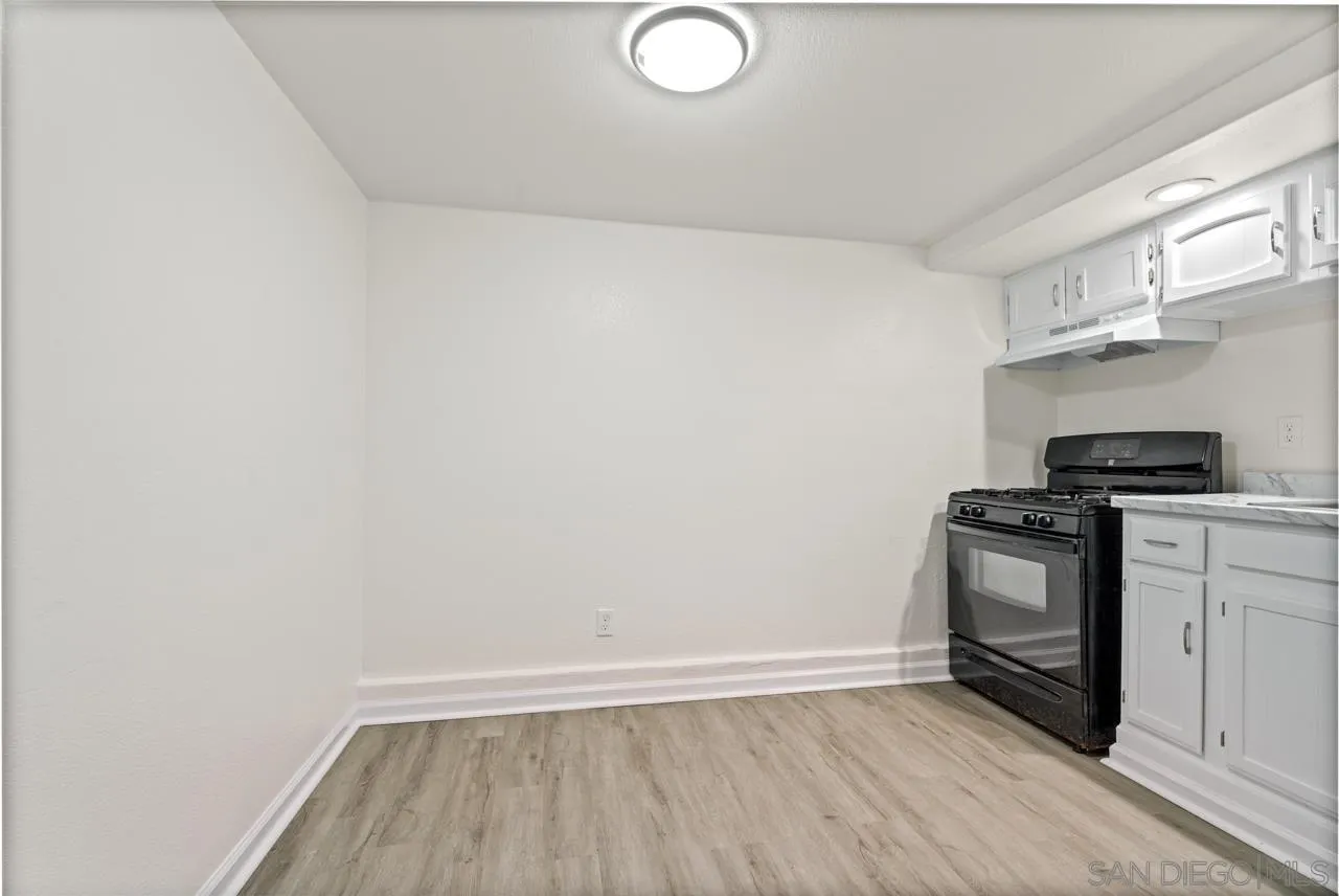 https://cdn.realtyfeed.com/cdn/127/260012406/98fb3a9bc5a4a355e675b49307ea60a1.webp