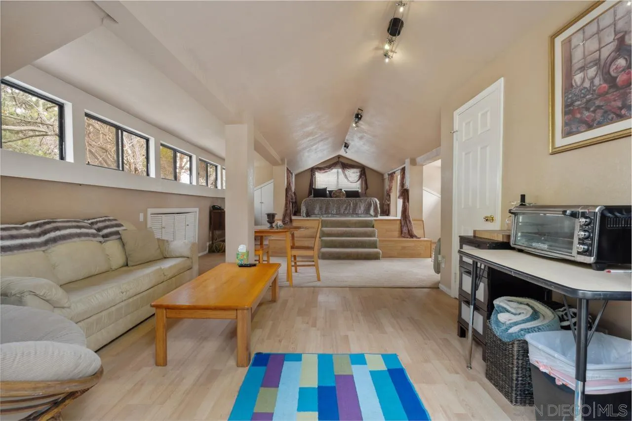 https://cdn.realtyfeed.com/cdn/127/260012406/c11eca0b943cb3d2bc978dfa41bf4ca3.webp