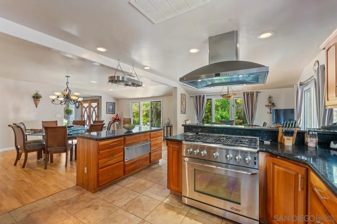 https://cdn.realtyfeed.com/cdn/127/260012406/c25c0a0ef39acda4acbca98085b22b1c.webp