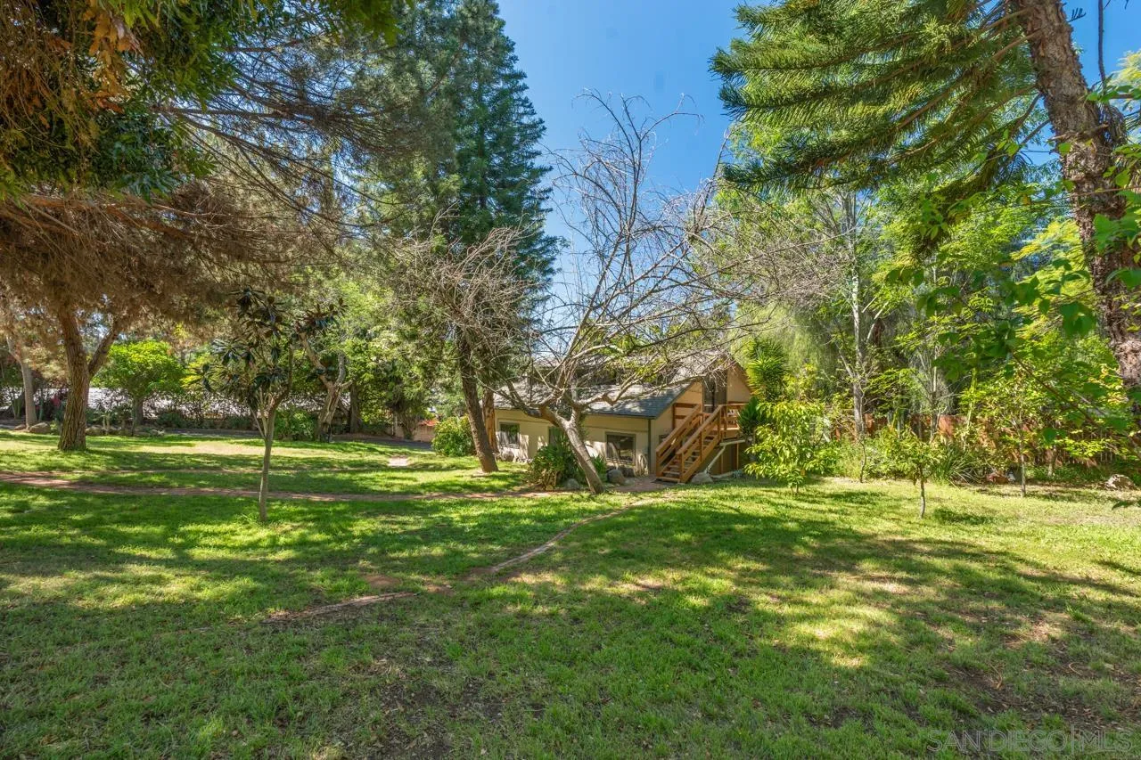 https://cdn.realtyfeed.com/cdn/127/260012406/c6bab1acbb8dc646e324ccbe4e5039f1.webp