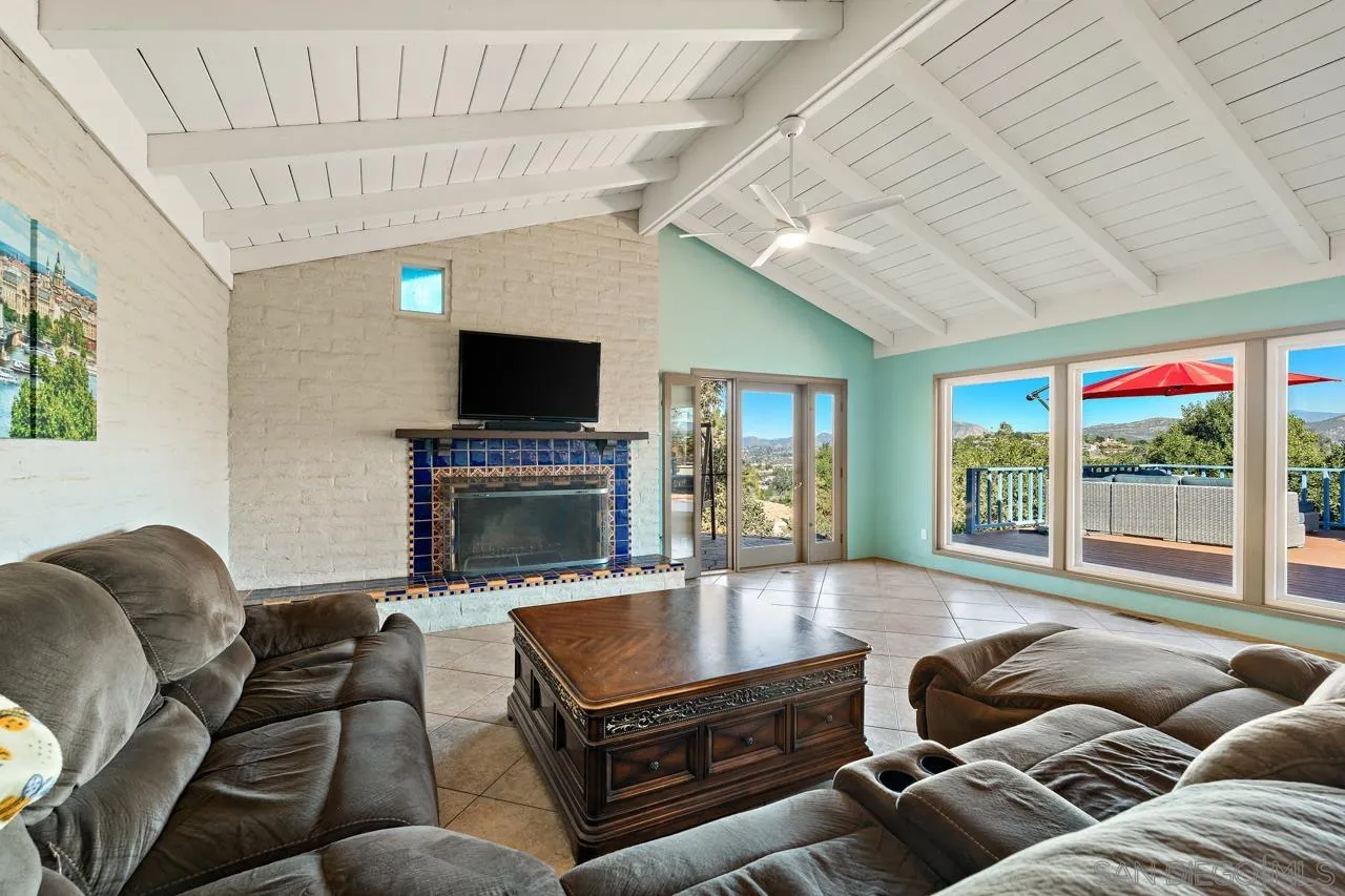https://cdn.realtyfeed.com/cdn/127/260012407/647dd078d6237e6c96d1da9491057825.webp
