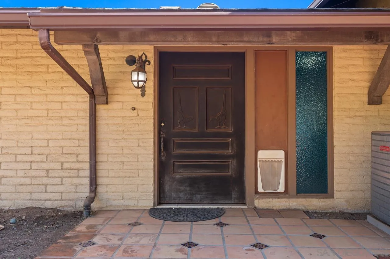 https://cdn.realtyfeed.com/cdn/127/260012407/8b7c310b042ea6d37811b29627e7d479.webp
