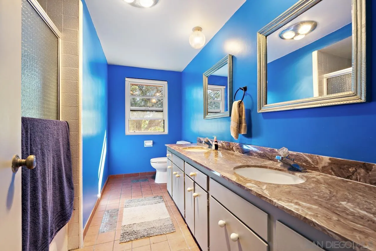 https://cdn.realtyfeed.com/cdn/127/260012407/bad7c2a2922fe067e5b100a86aebc5d7.webp