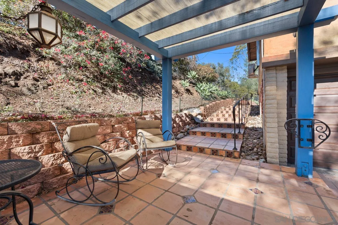https://cdn.realtyfeed.com/cdn/127/260012407/bf015b3838e2791b4e3f3ccb7e98ff82.webp
