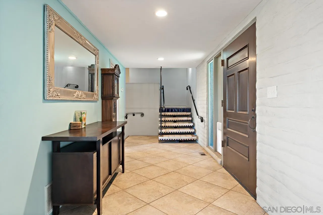 https://cdn.realtyfeed.com/cdn/127/260012407/c736ec642cab2b9cca73ec0b5b391b46.webp