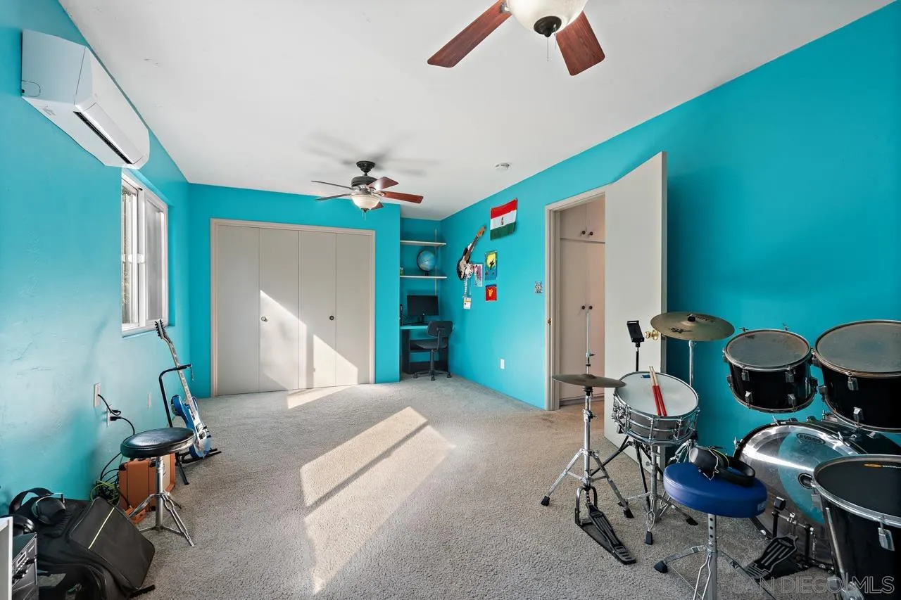 https://cdn.realtyfeed.com/cdn/127/260012407/ca70f2feaafb8f7606b2b38fb87a3d7c.webp