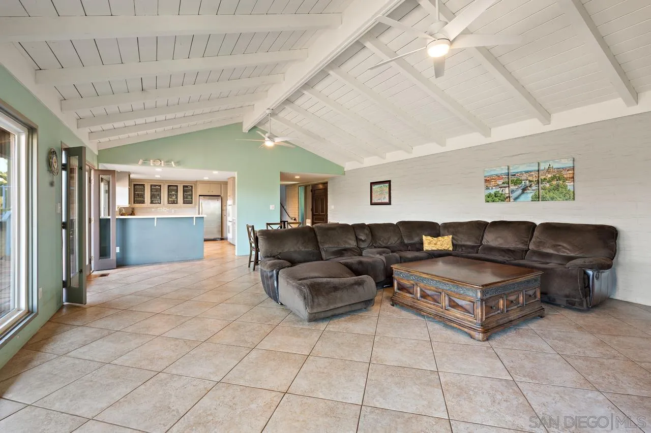 https://cdn.realtyfeed.com/cdn/127/260012407/de1251ec1e4caa8a56aa6e399887fa97.webp