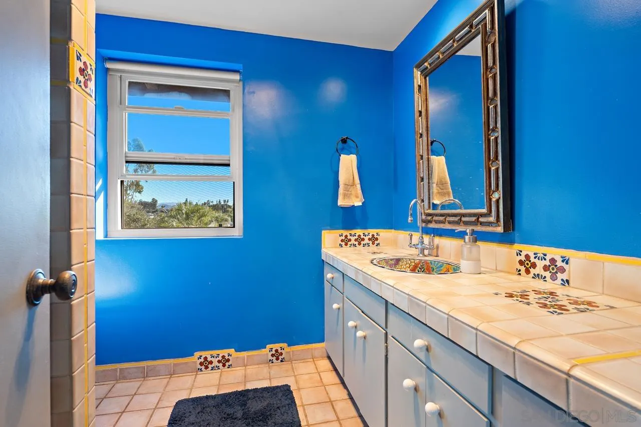 https://cdn.realtyfeed.com/cdn/127/260012407/e1f95472cfd9e61d1c1067dbcea414e4.webp