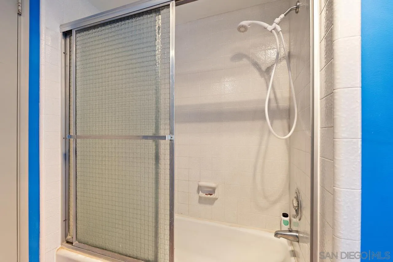 https://cdn.realtyfeed.com/cdn/127/260012407/f4f05cb77dace20e882c09c5f16d1f9a.webp