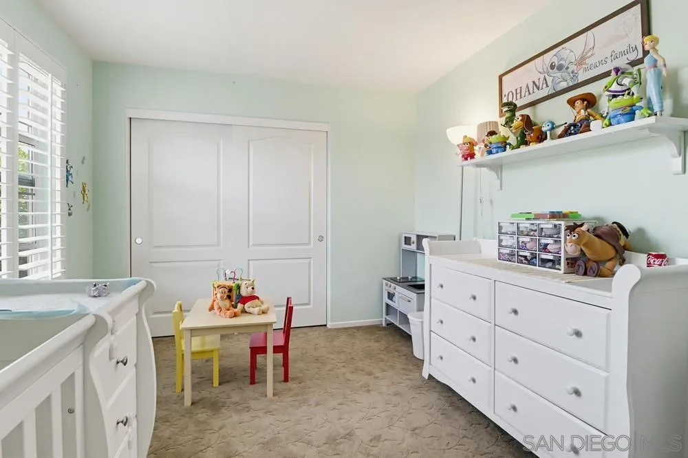 https://cdn.realtyfeed.com/cdn/127/260012409/02e3c2454d5f4e595ab5219a1b05603e.webp