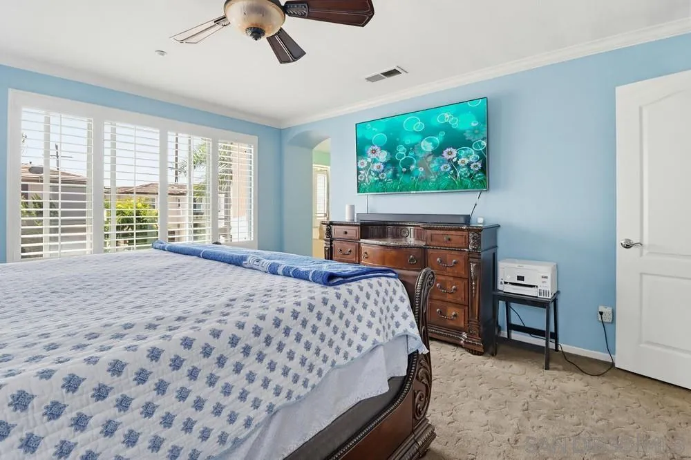 https://cdn.realtyfeed.com/cdn/127/260012409/090438d301f18fd863a3f1fb8bbf74b3.webp