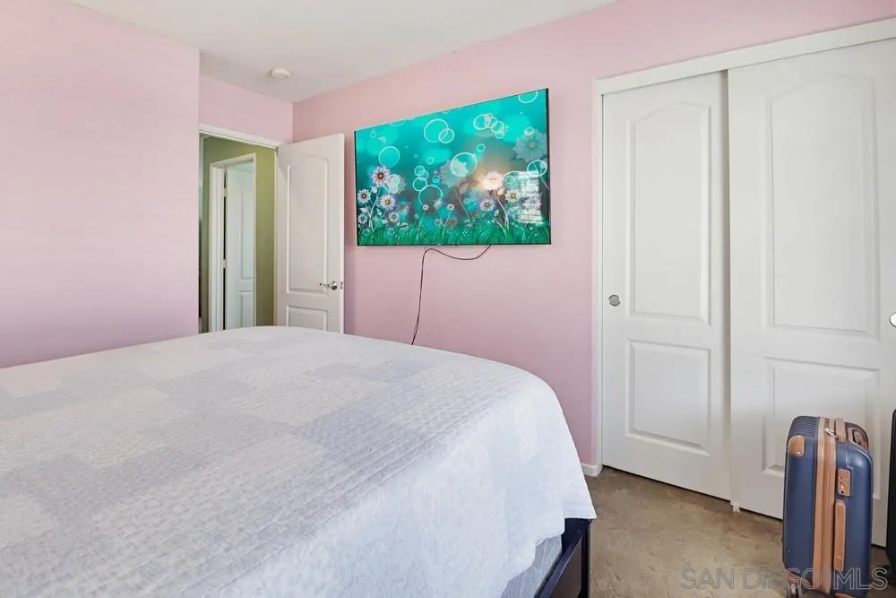https://cdn.realtyfeed.com/cdn/127/260012409/3e0b2b15d08713be065625a9ae3acc78.webp