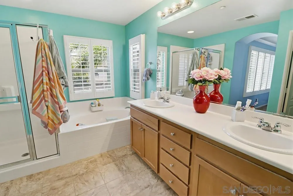 https://cdn.realtyfeed.com/cdn/127/260012409/9f063a701d4ed6c12b1f20d4565f1fde.webp