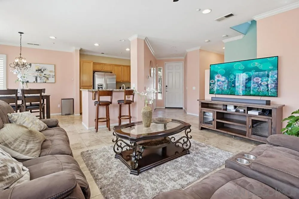 https://cdn.realtyfeed.com/cdn/127/260012409/b9f2ff0e34491c7ae6d3ea617fa985e3.webp