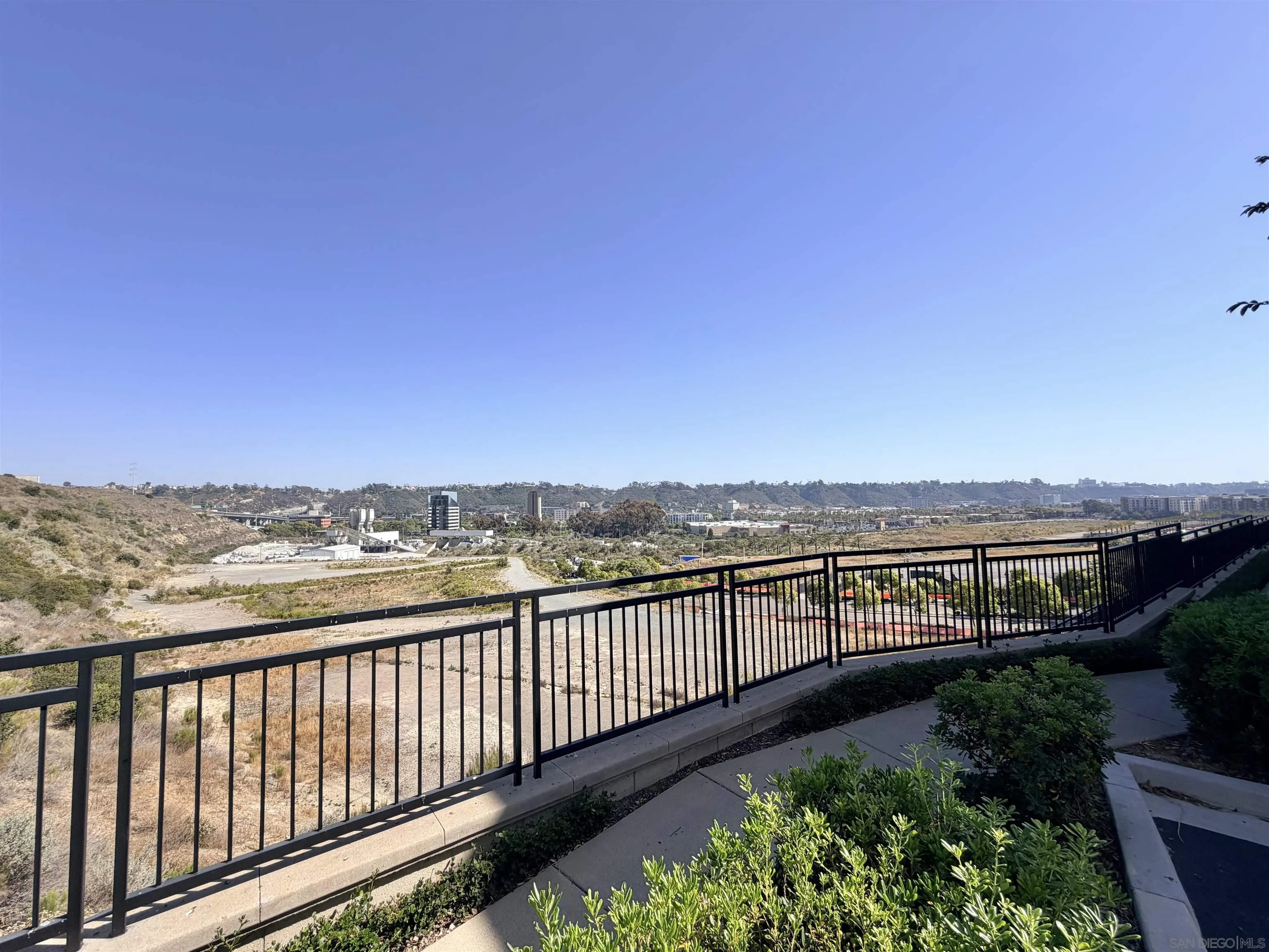 Photo #12: 260012410 Listing: Photo #12