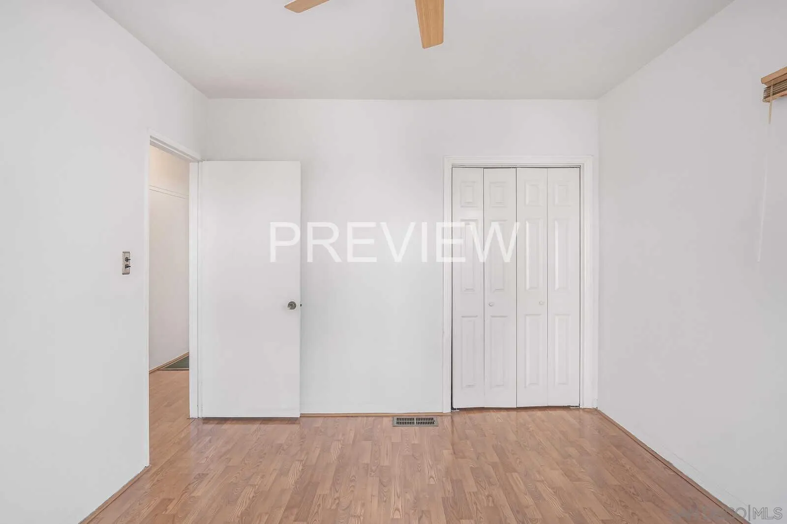https://cdn.realtyfeed.com/cdn/127/260012411/0595581a35286e3dbd070fa0fc5451af.webp