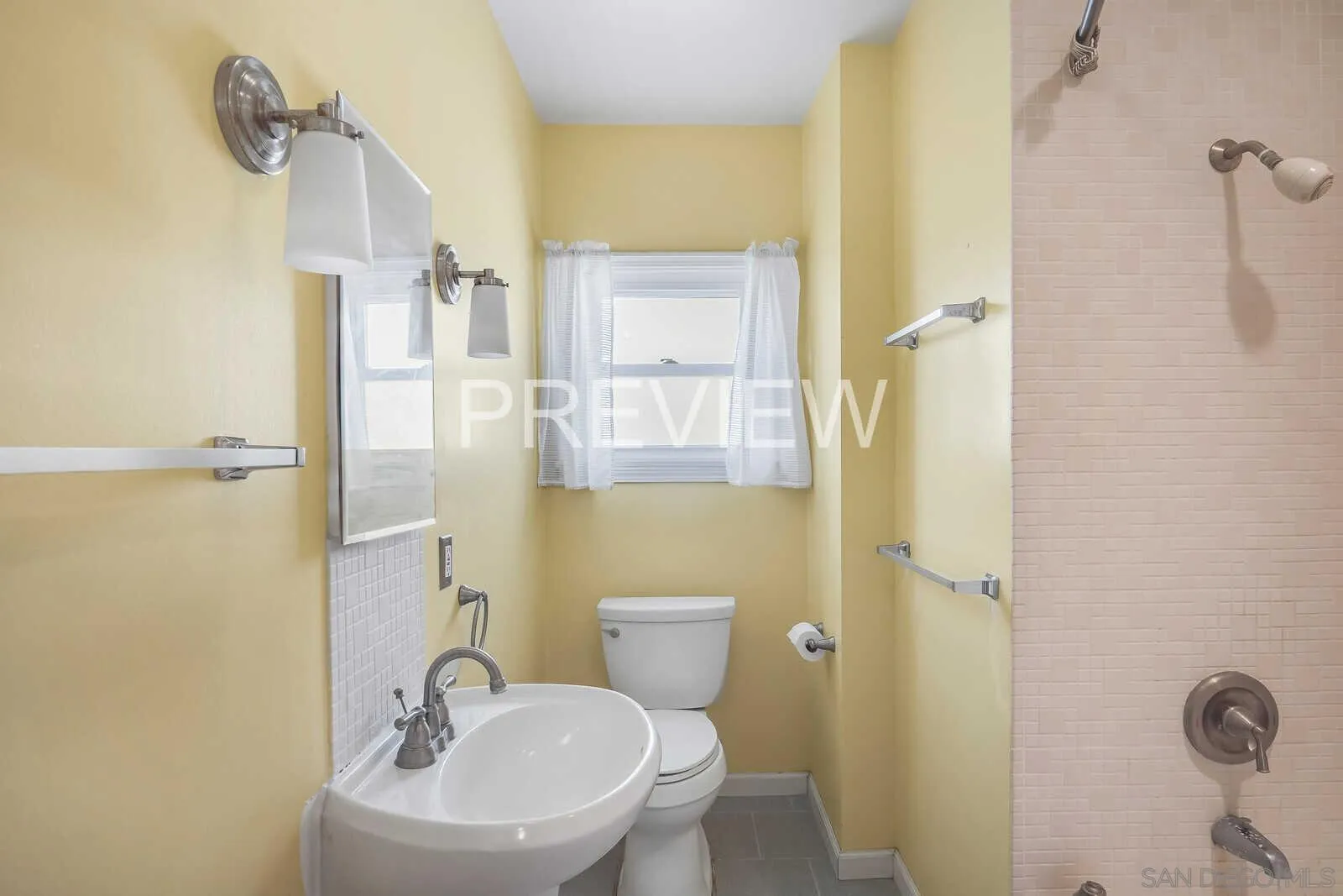 https://cdn.realtyfeed.com/cdn/127/260012411/7a99139607b6bd1ee04192b433b79946.webp