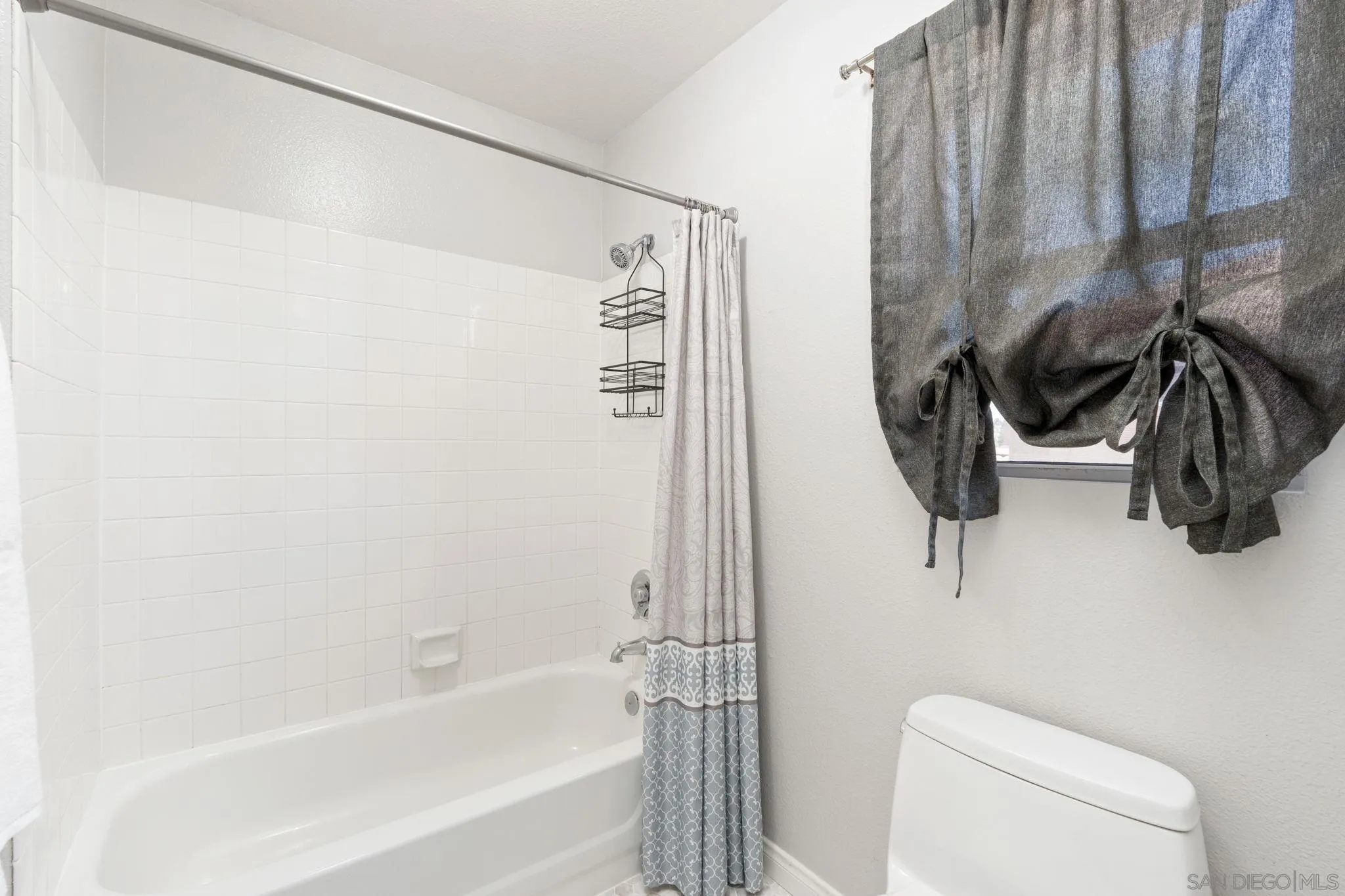 https://cdn.realtyfeed.com/cdn/127/260012412/099d86768aeb11da5eca4740f3208322.webp