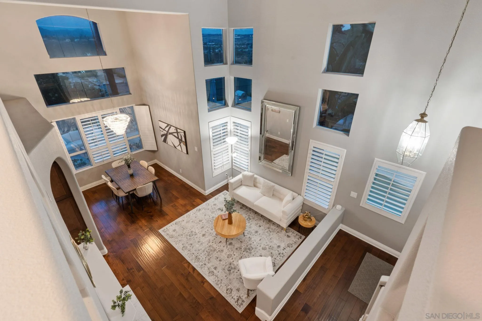 https://cdn.realtyfeed.com/cdn/127/260012412/842d4f7cd05ac846a826f7ab4321642a.webp