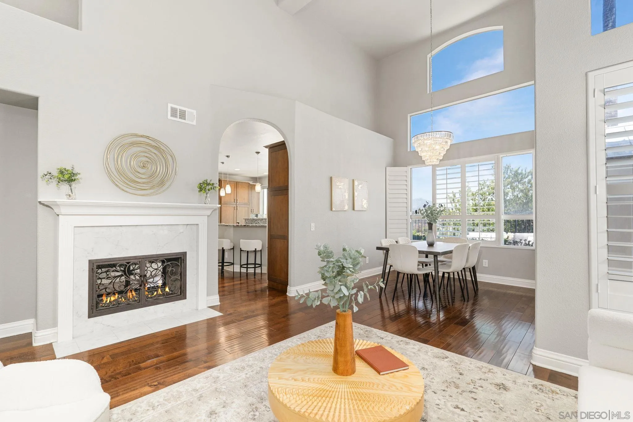 https://cdn.realtyfeed.com/cdn/127/260012412/e898ffc96dae68a4ce6e19b55ed74b1d.webp