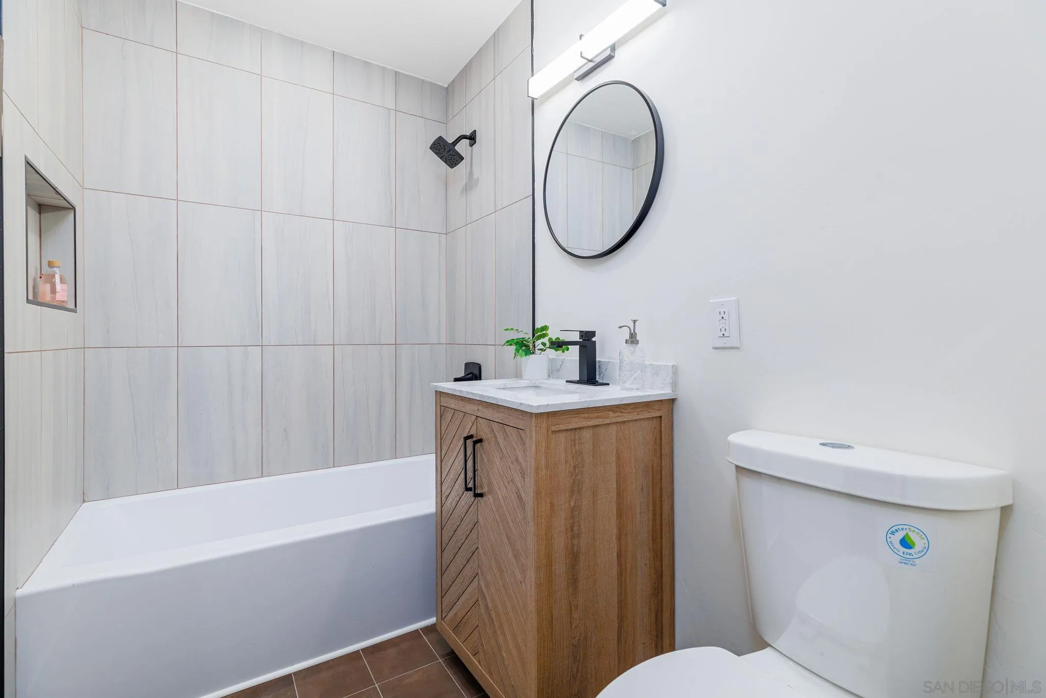 https://cdn.realtyfeed.com/cdn/127/260012414/2ac1453451e01e610fbf70aa0ae87e7d.webp