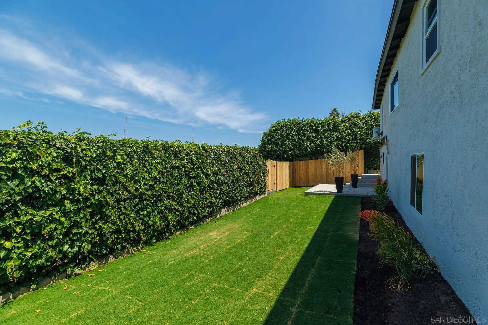 https://cdn.realtyfeed.com/cdn/127/260012414/f0e12ef79ee5347f6f52c6b893dc9c9f.webp