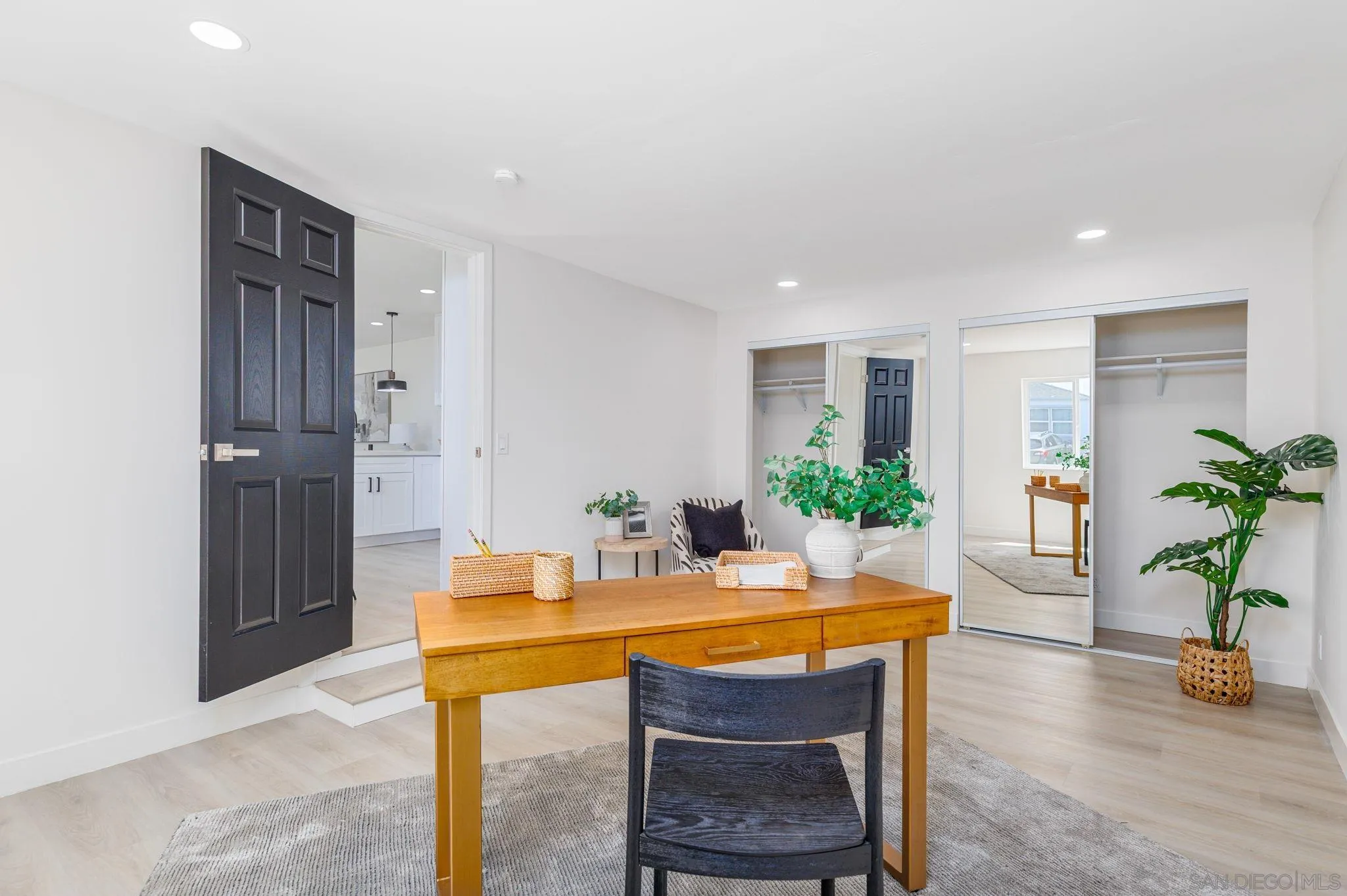 https://cdn.realtyfeed.com/cdn/127/260012414/f3cf2504375e00e4e1472382534f925f.webp