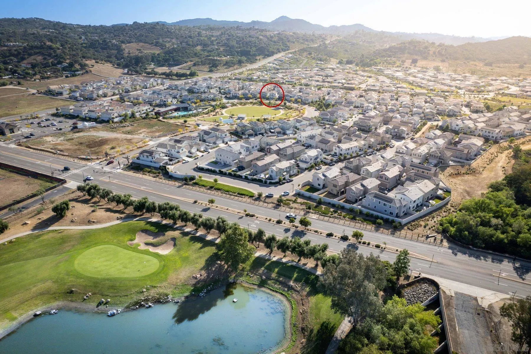 https://cdn.realtyfeed.com/cdn/127/260012418/0a32415a3aacd9cfa4fc51b8c5b4de96.webp