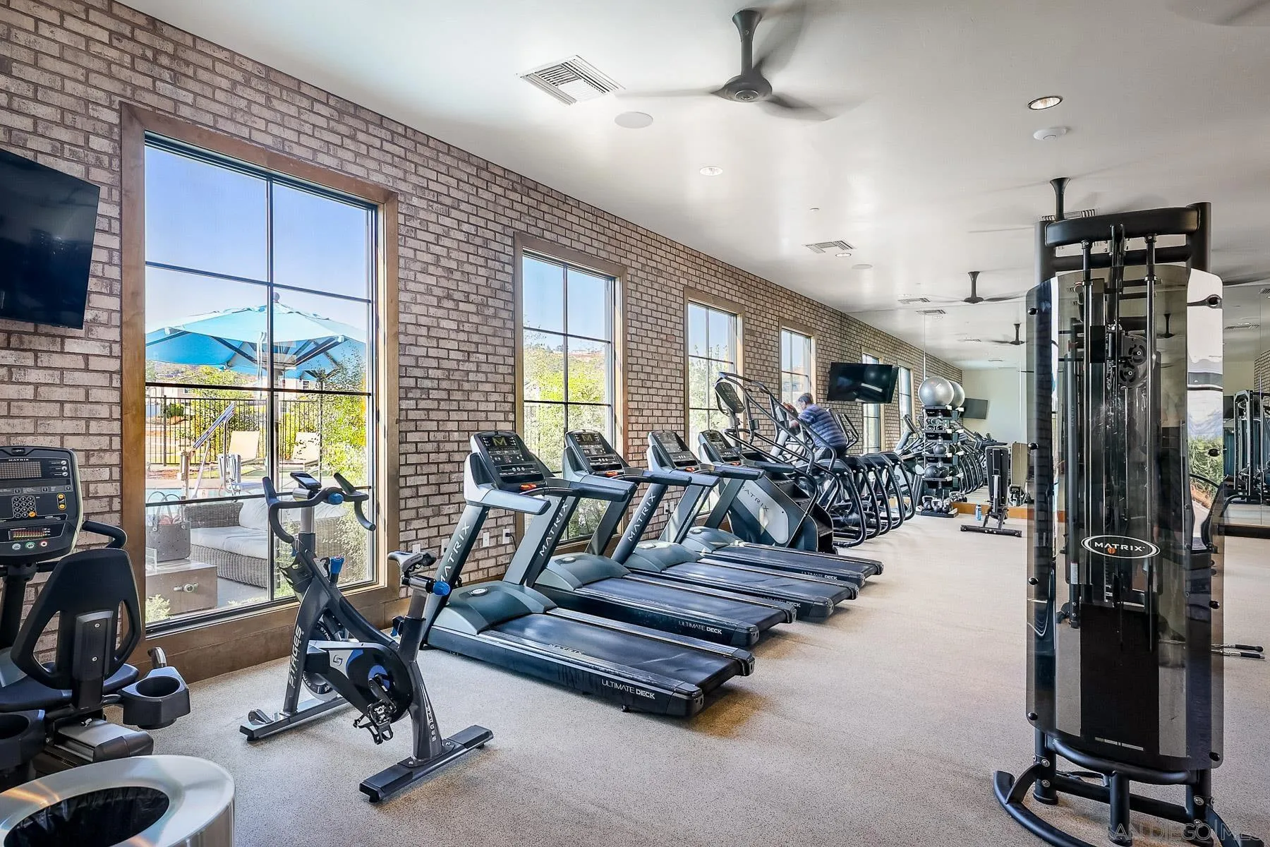 https://cdn.realtyfeed.com/cdn/127/260012418/752226ac71942b79ec9f72a151592640.webp