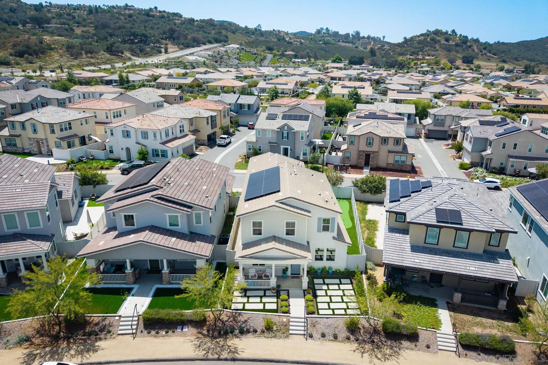 https://cdn.realtyfeed.com/cdn/127/260012418/7c90f951abb665b5586df3a22385413f.webp