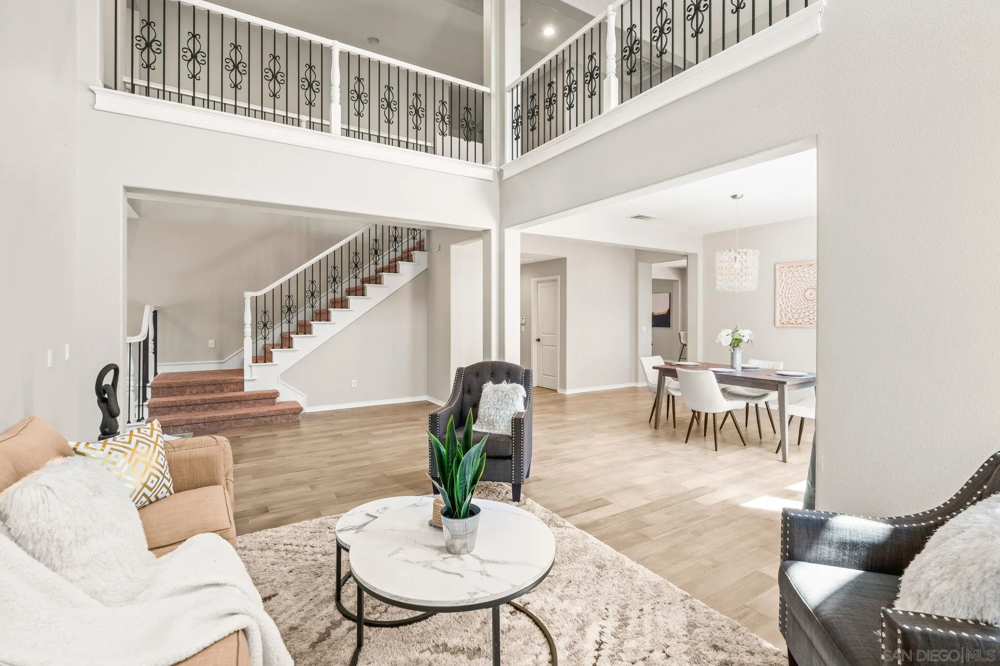 https://cdn.realtyfeed.com/cdn/127/260012421/46f375fc9db0b45ae17d6c97d9810bb9.webp