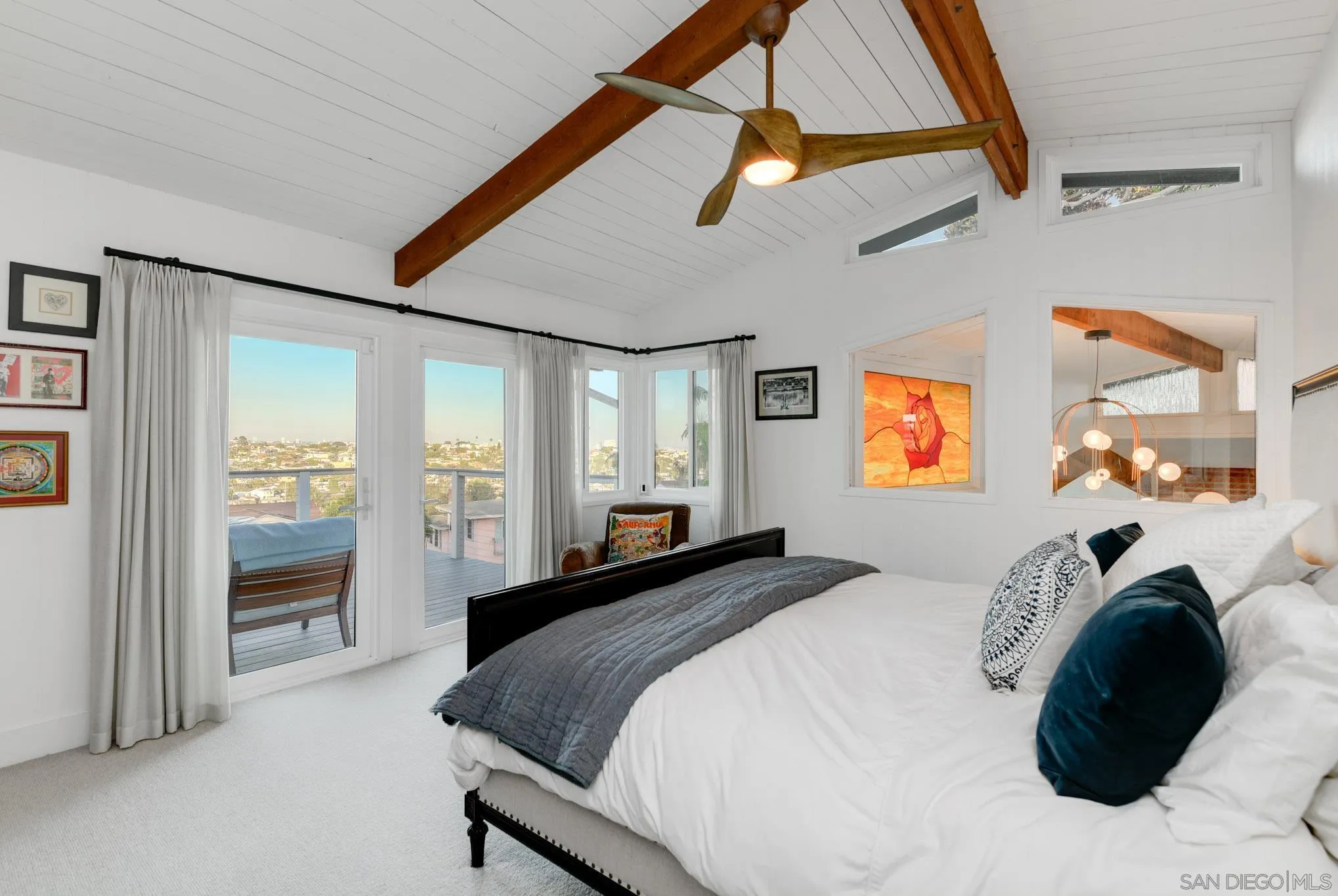 https://cdn.realtyfeed.com/cdn/127/260012423/077c5159d9ec17f77bc3548b60a95780.webp