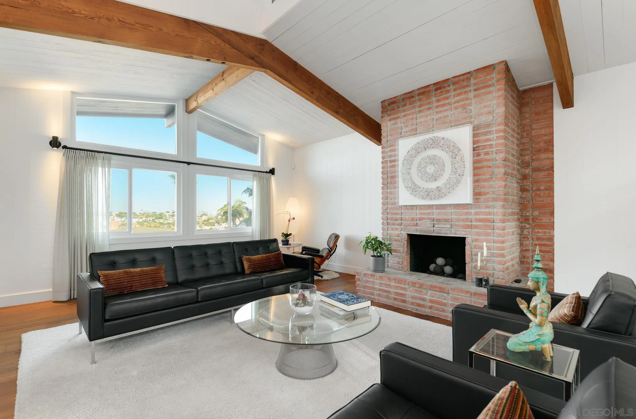 https://cdn.realtyfeed.com/cdn/127/260012423/d9f36460e8c9dd7ed2689c93e5cfec0a.webp