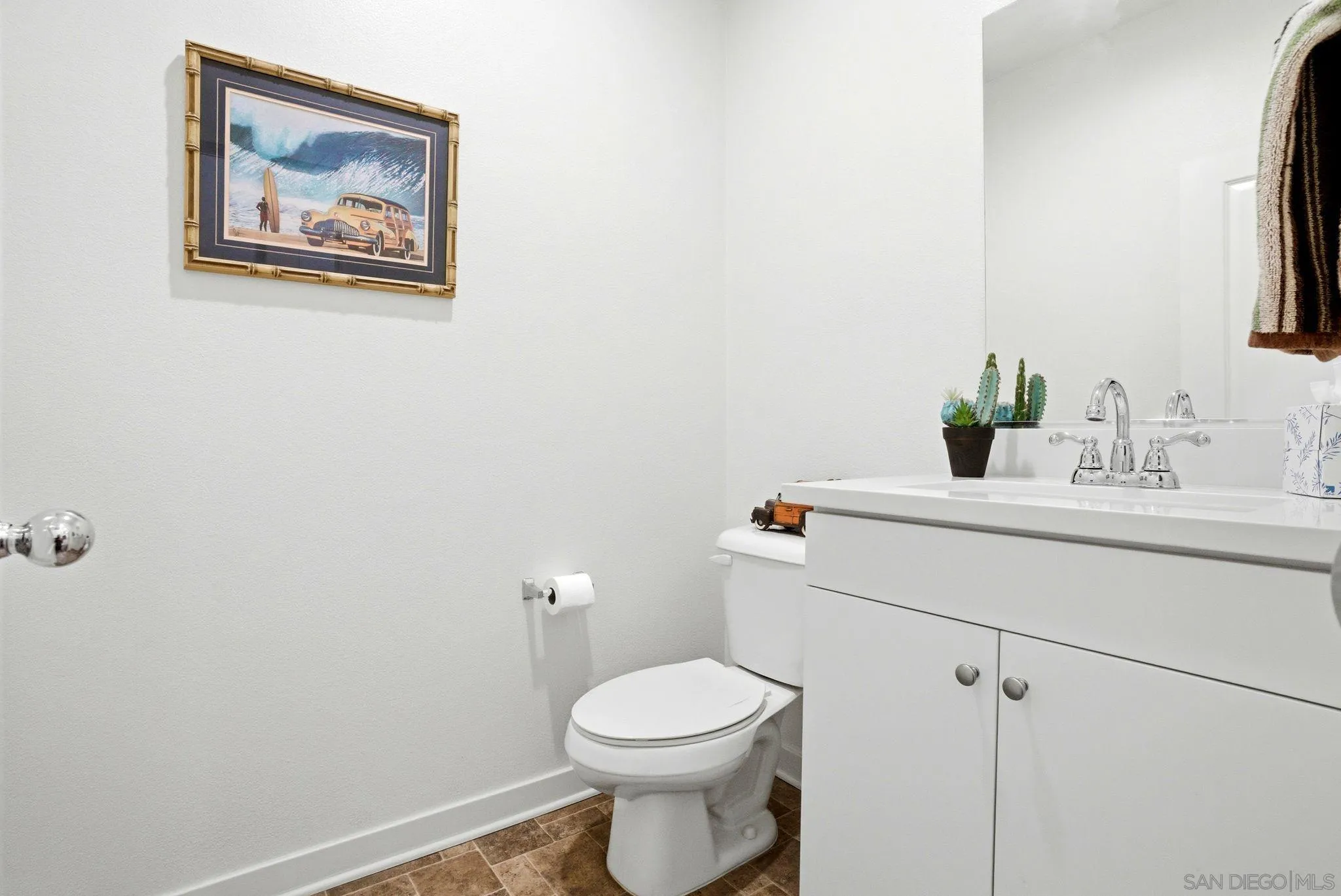 Photo #8: 260012424 Listing: Photo #8