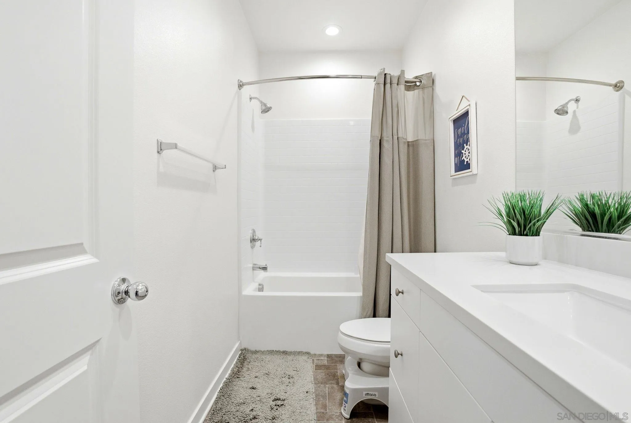 Photo #18: 260012424 Listing: Photo #18