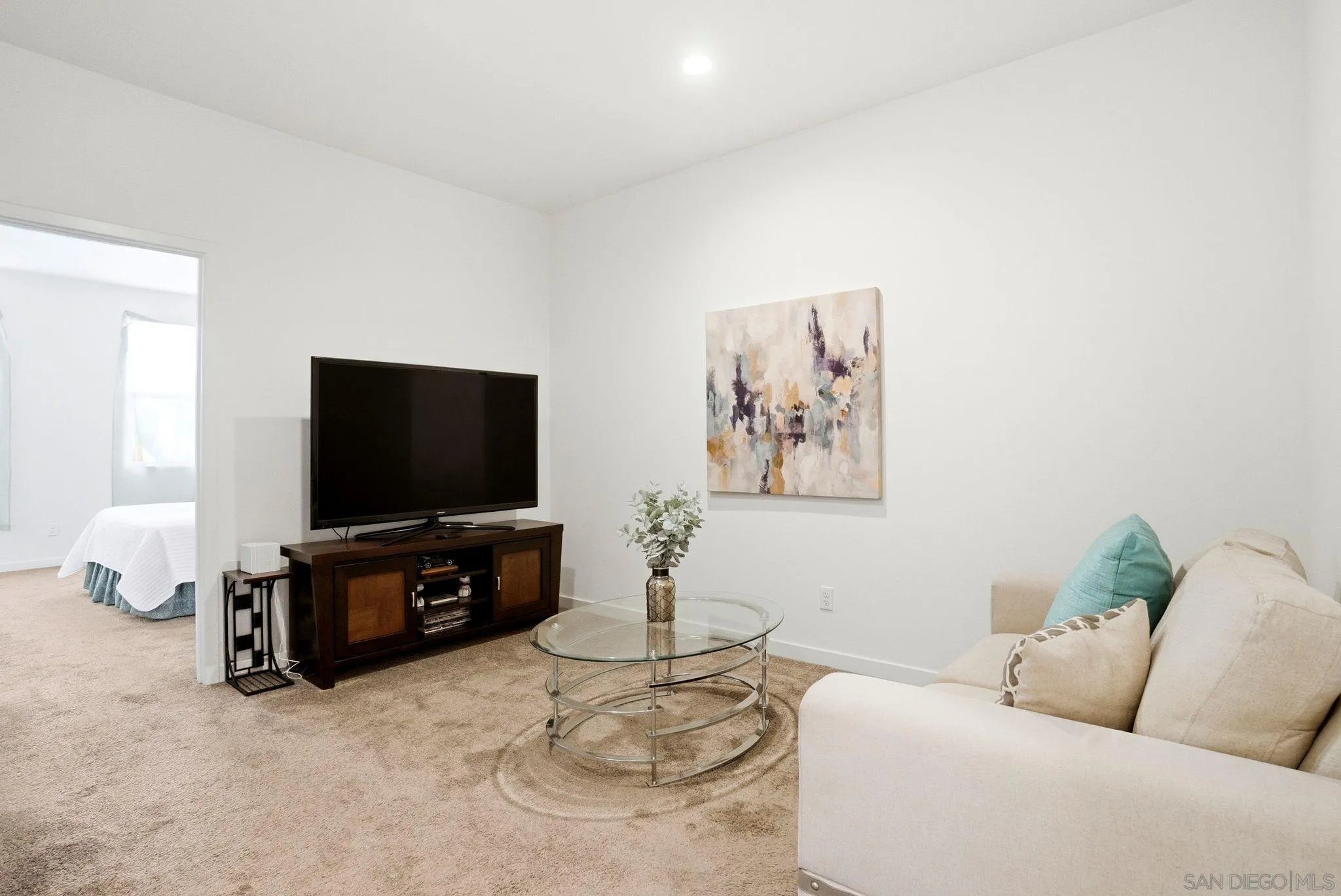 Photo #13: 260012424 Listing: Photo #13