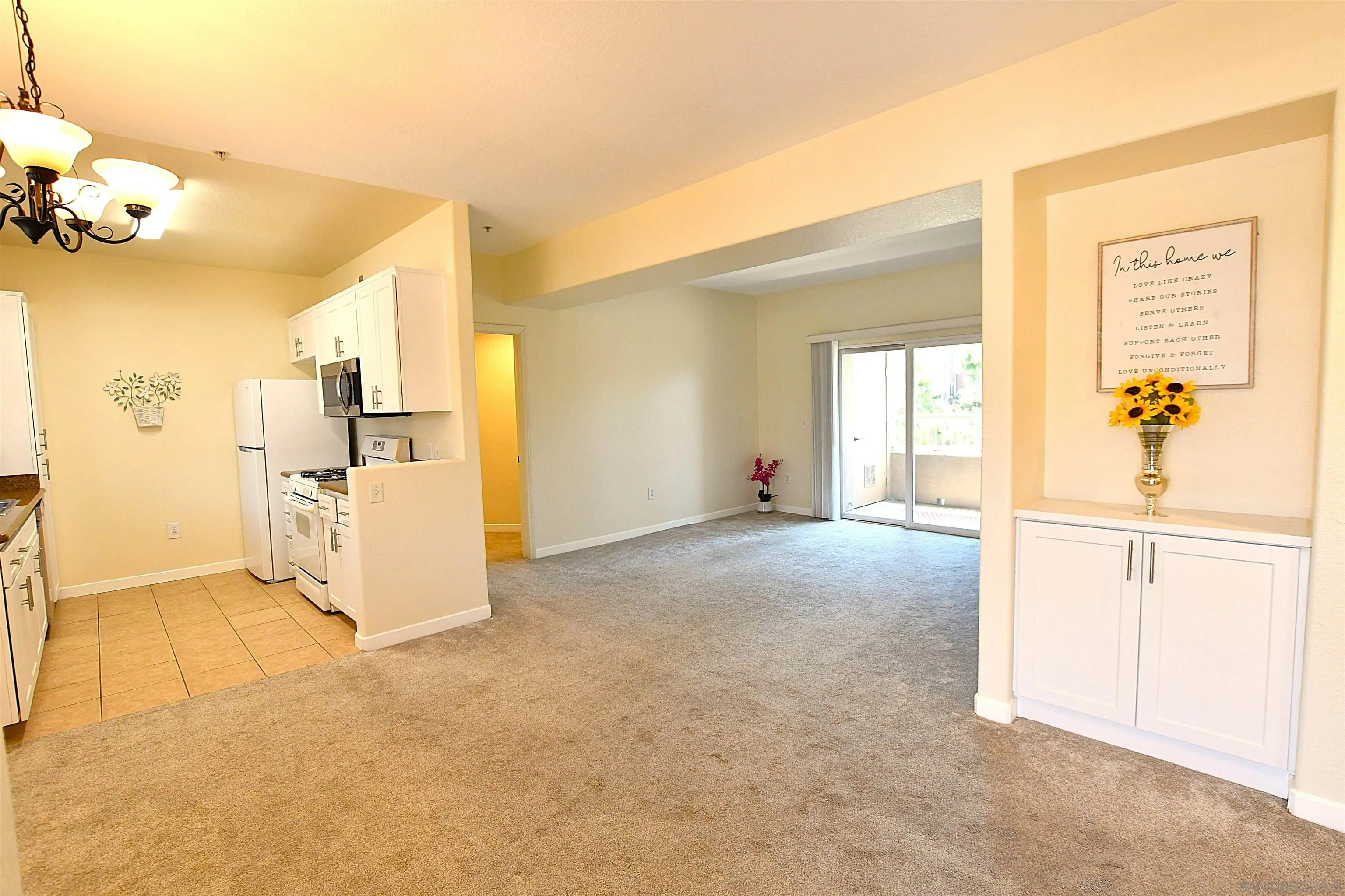 https://cdn.realtyfeed.com/cdn/127/260012426/628a6f73b99eff5ff3b2c60d7b6e66fe.webp
