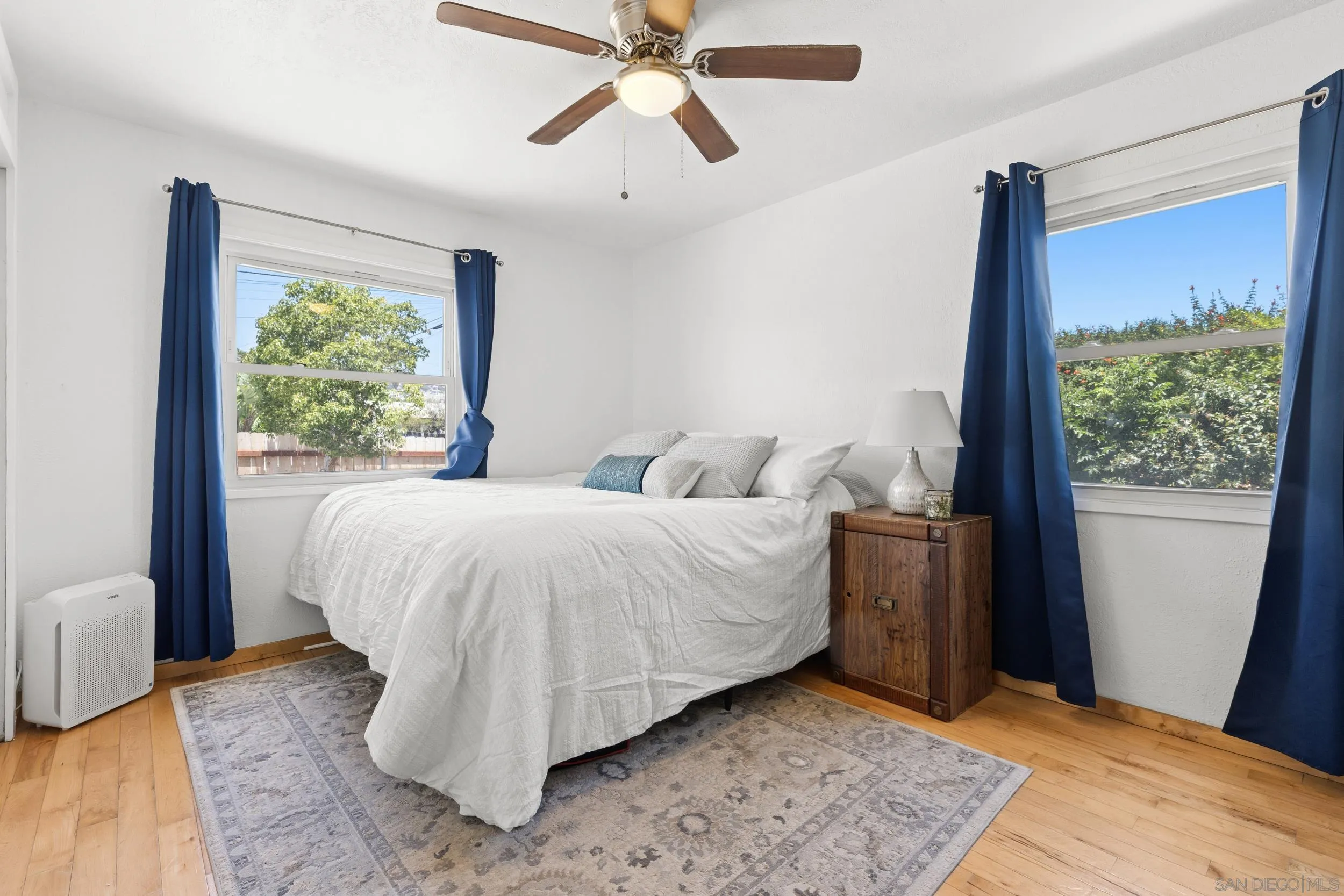 https://cdn.realtyfeed.com/cdn/127/260012427/093310b26dfed105bd47c06f066edbb2.webp