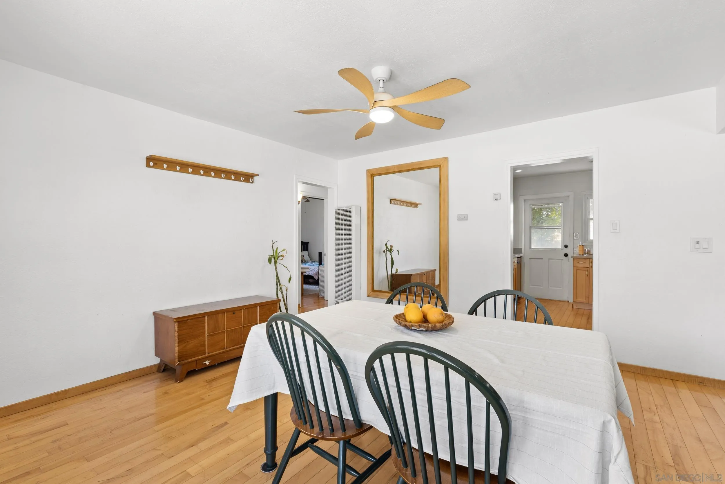 https://cdn.realtyfeed.com/cdn/127/260012427/ab8167b0c0bc5ddfa0d53fb8075c8f0c.webp