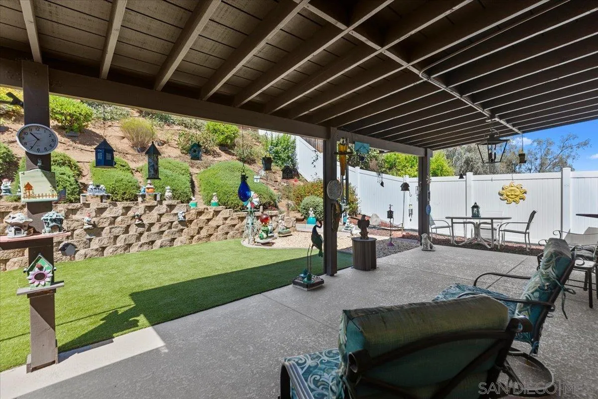 https://cdn.realtyfeed.com/cdn/127/260012431/e63e88a98f31479eb76568a16cad6454.webp